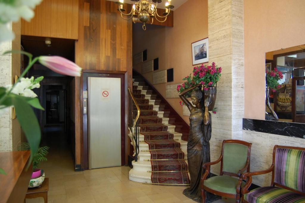 Touring Hotel Grenoble Luaran gambar