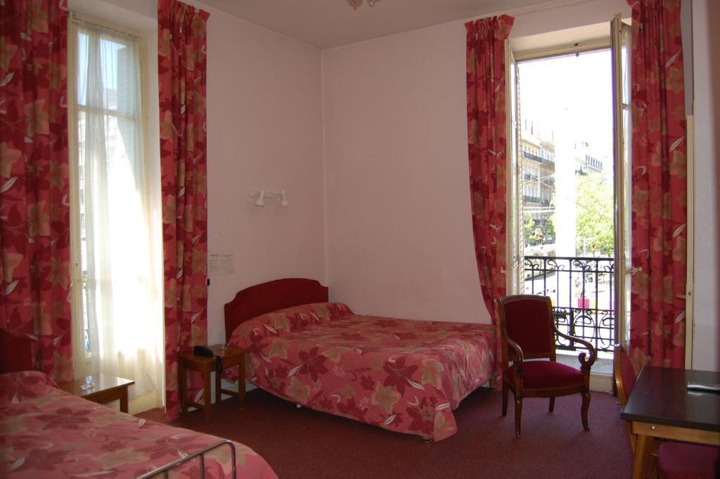 Touring Hotel Grenoble Bilik gambar